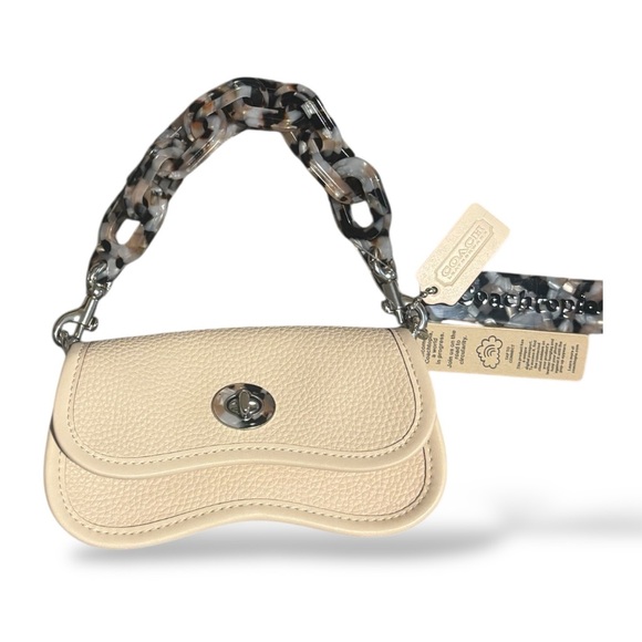 Coach Handbags - Coach Coachtopia Mini Wavy Dinky